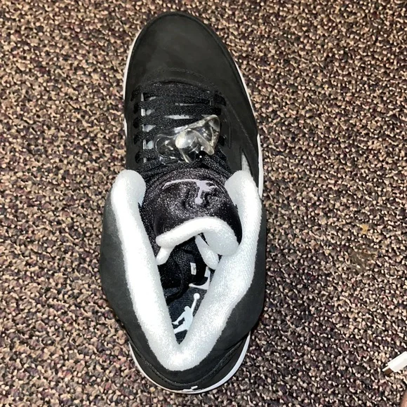 Air Jordan 5 Retro size 10 - Picture 3 of 8